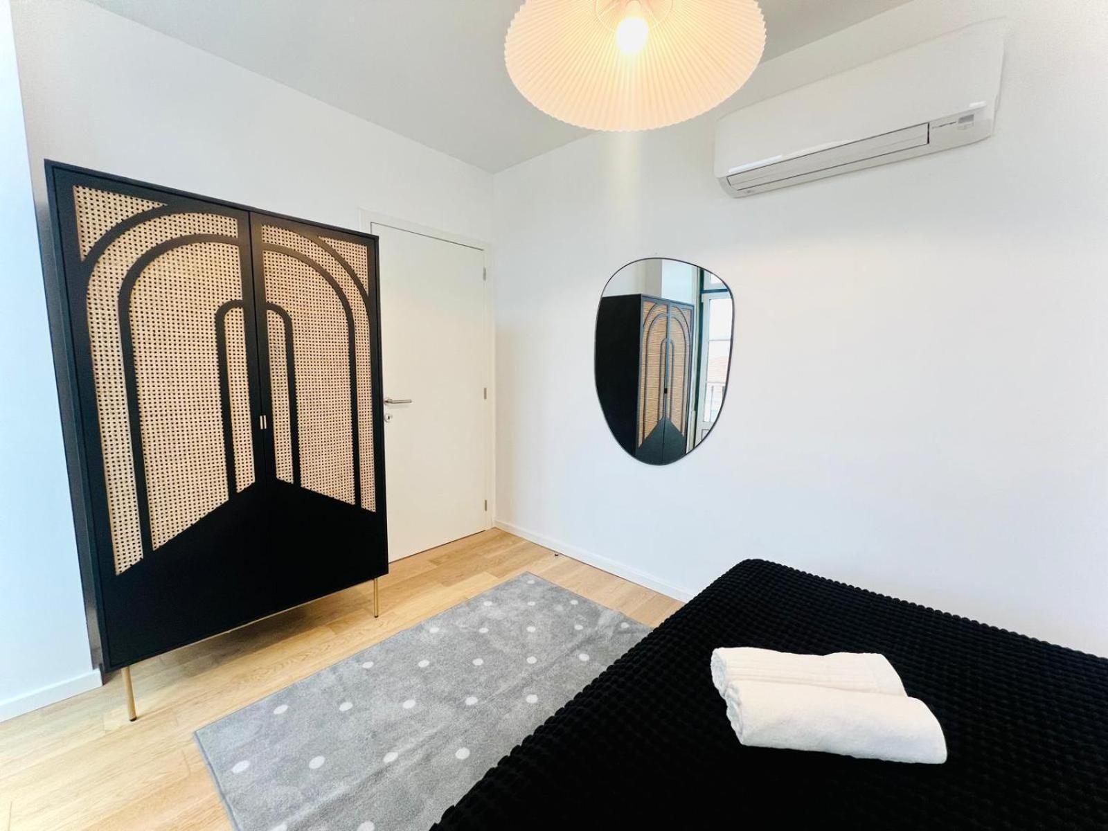 Lisbon Pink House II Beautiful 2 Bedroom Flat In City Center Exterior photo